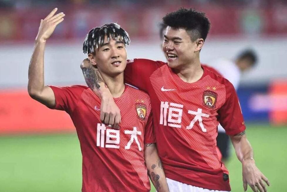 国米最终在小组赛3胜3平，获得欧冠D组第二。